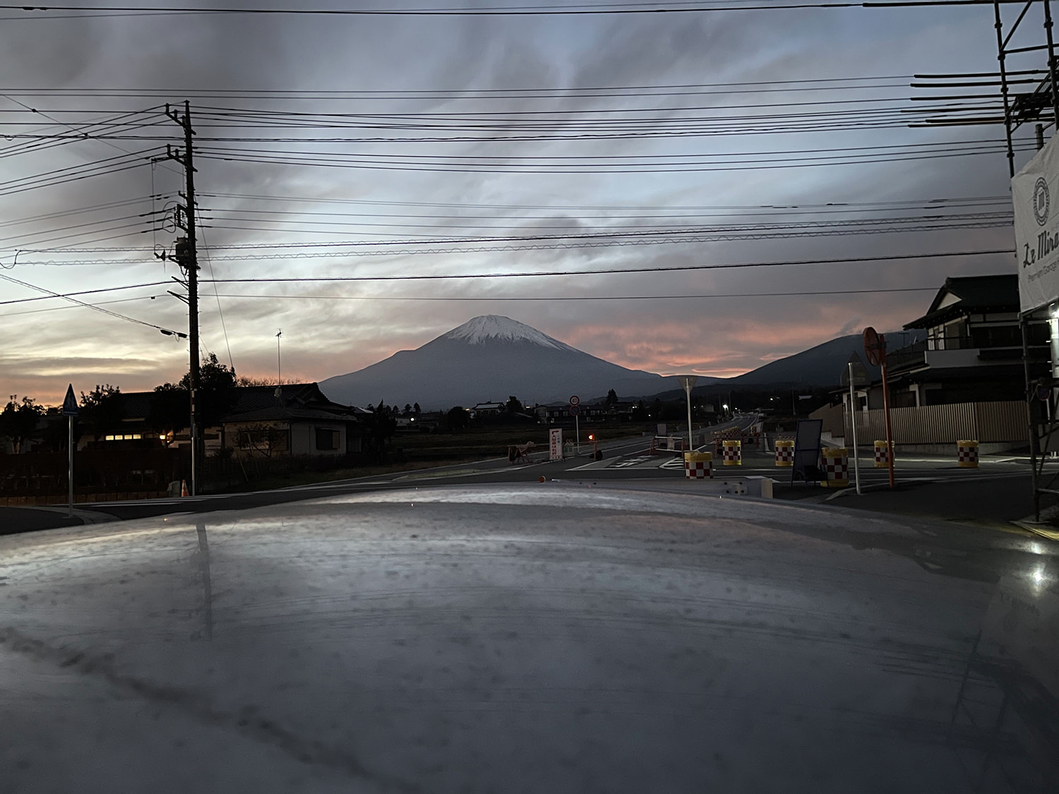 季節ごと、時間ごとに、様々な表情を魅せる富士山